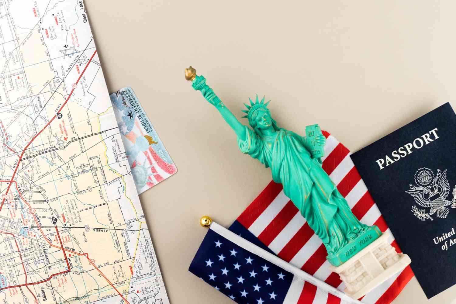 US Visa Trends India 2025: Statue of Liberty, American Flag, Passport, and Map Representing Travel and Immigration.