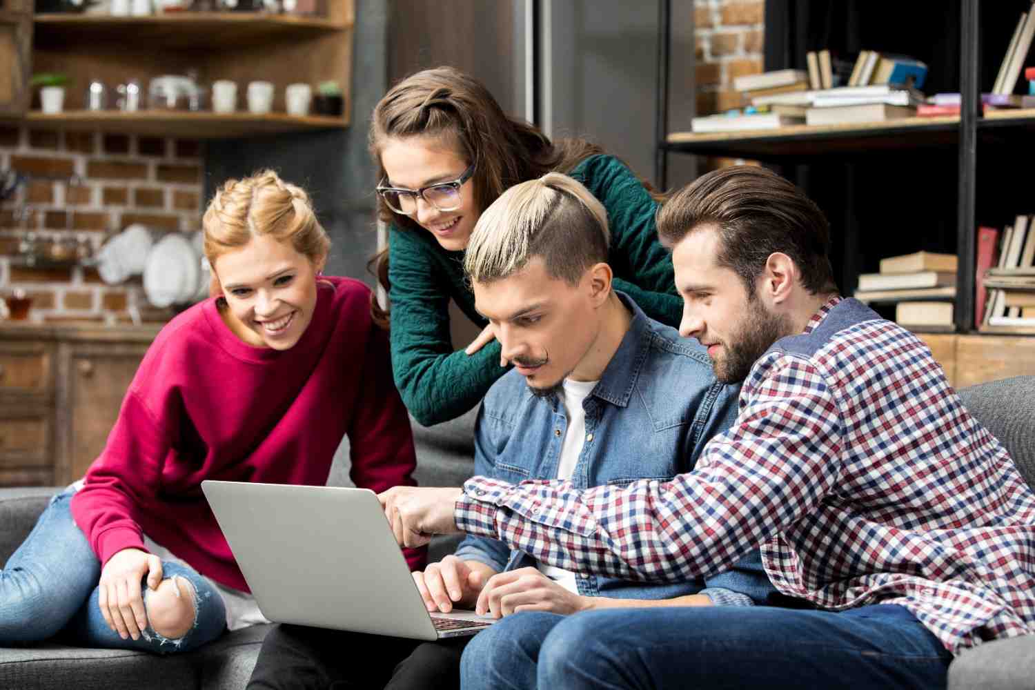 International students discussing F1 visa entry requirements with the U.S. flag in the background, ensuring smooth immigration processing.
